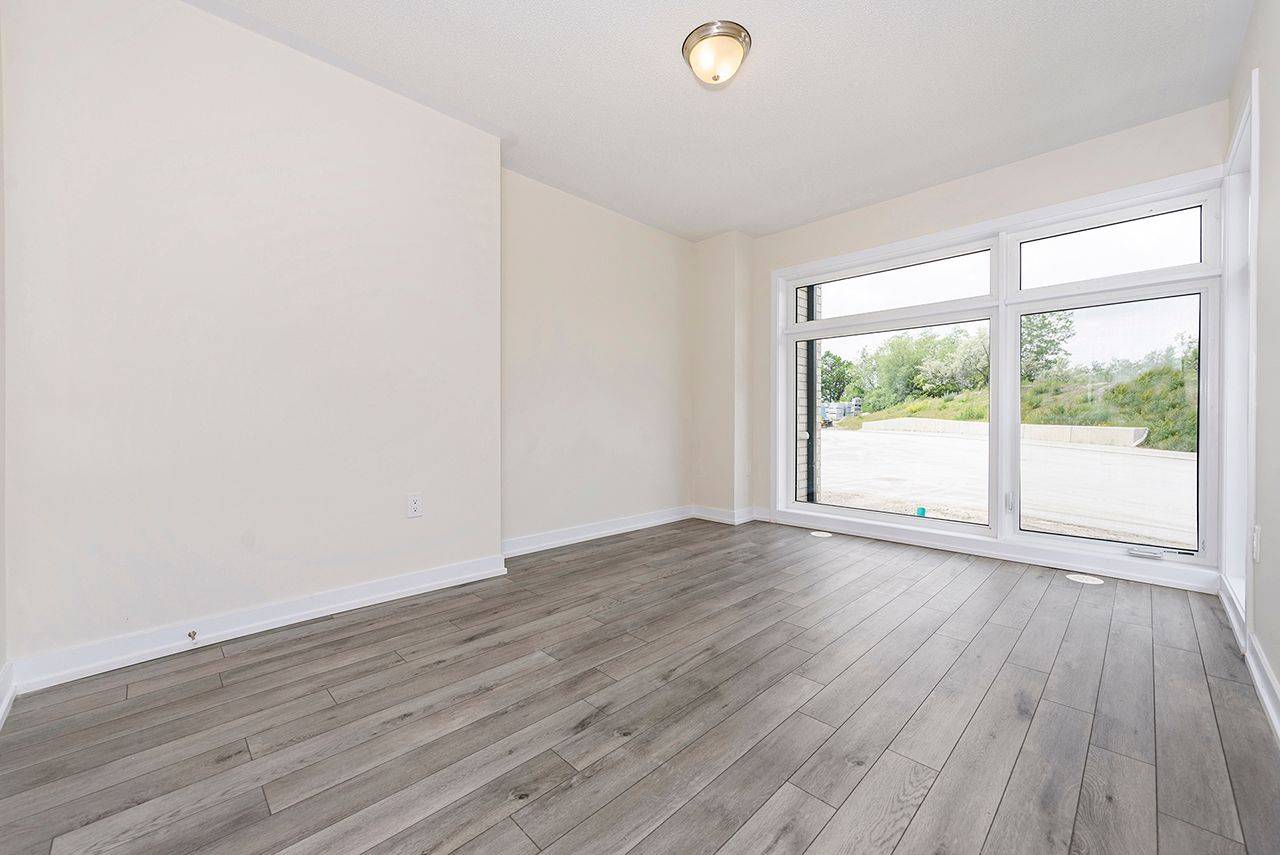 Vaughan, ON L4L 9A7,49 Kintall WAY