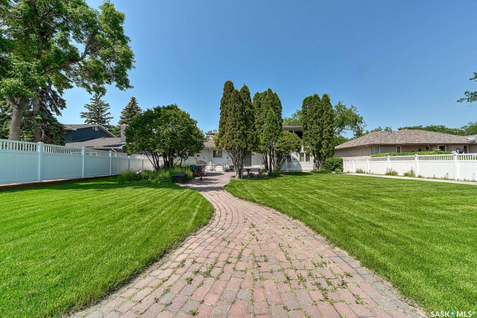 Regina, SK S4R 2W6,251 Halifax STREET N