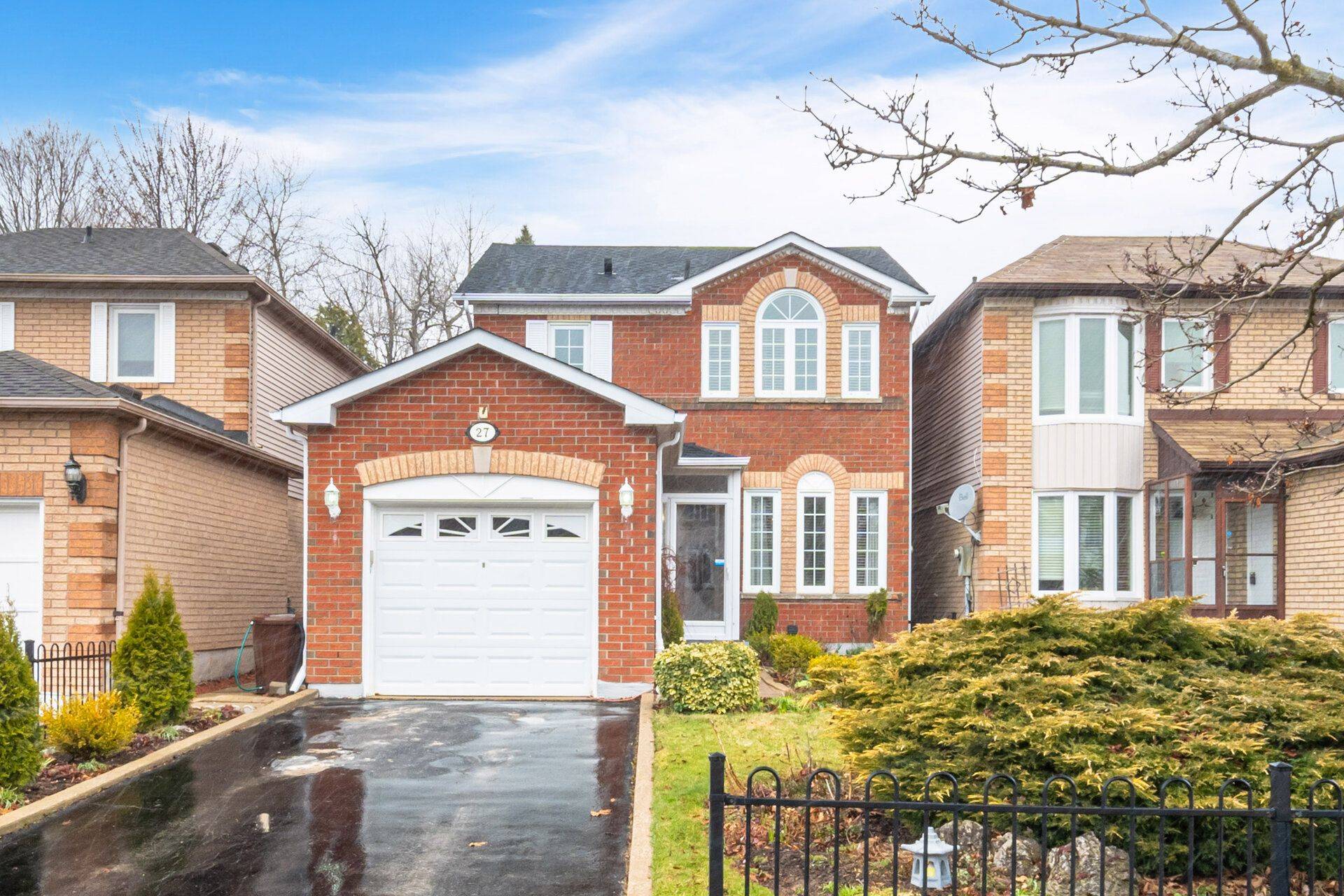 Halton Hills, ON L7J 2W9,27 Lasby LN