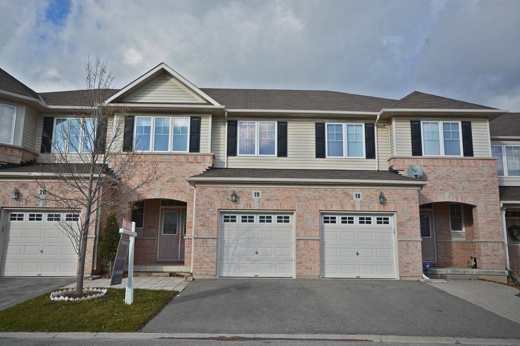 3275 Stalybridge DR #19, Oakville, ON L5M 0L2