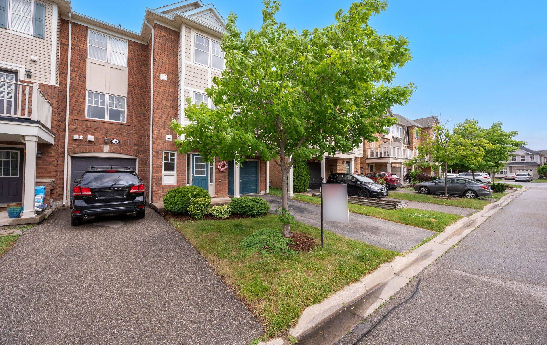 Milton, ON L9T 0E9,798 Shortreed CRES