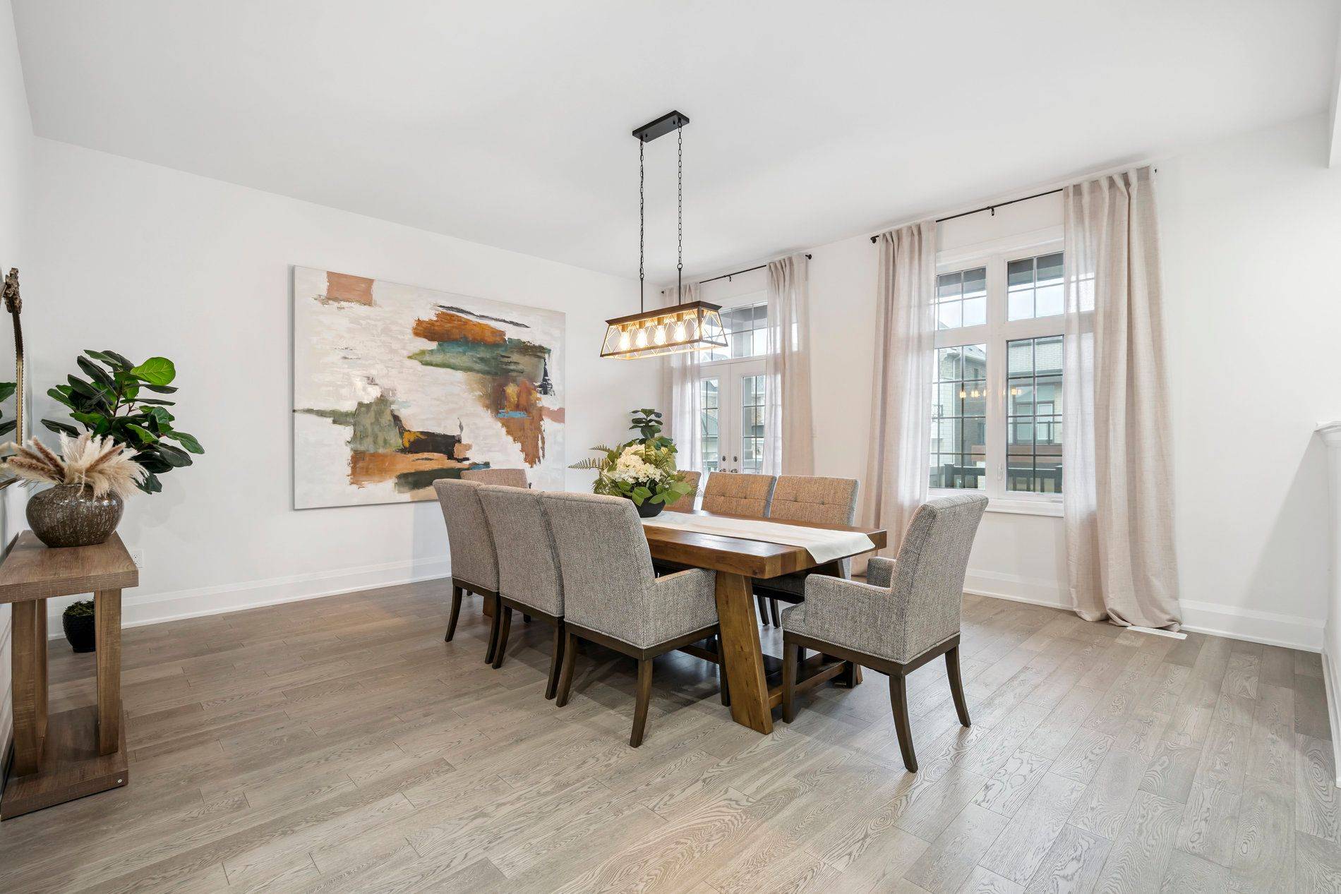 Oakville, ON L6H 7W8,1300 Aymond CRES
