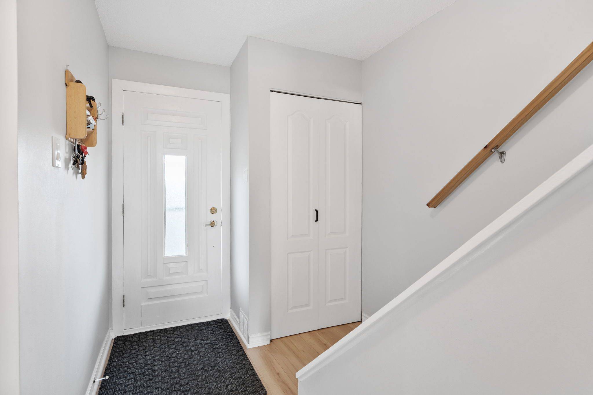 Woodroffe, ON K2B 5A1,81 Orvigale RD