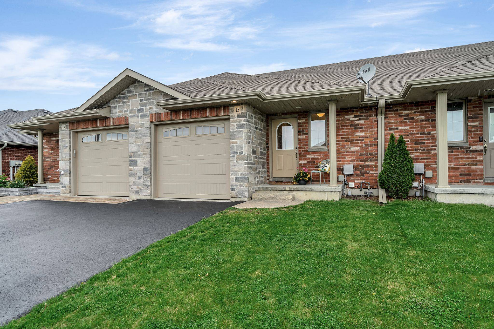 Quinte West, ON K8V 0E9,15 Mcintosh CRES