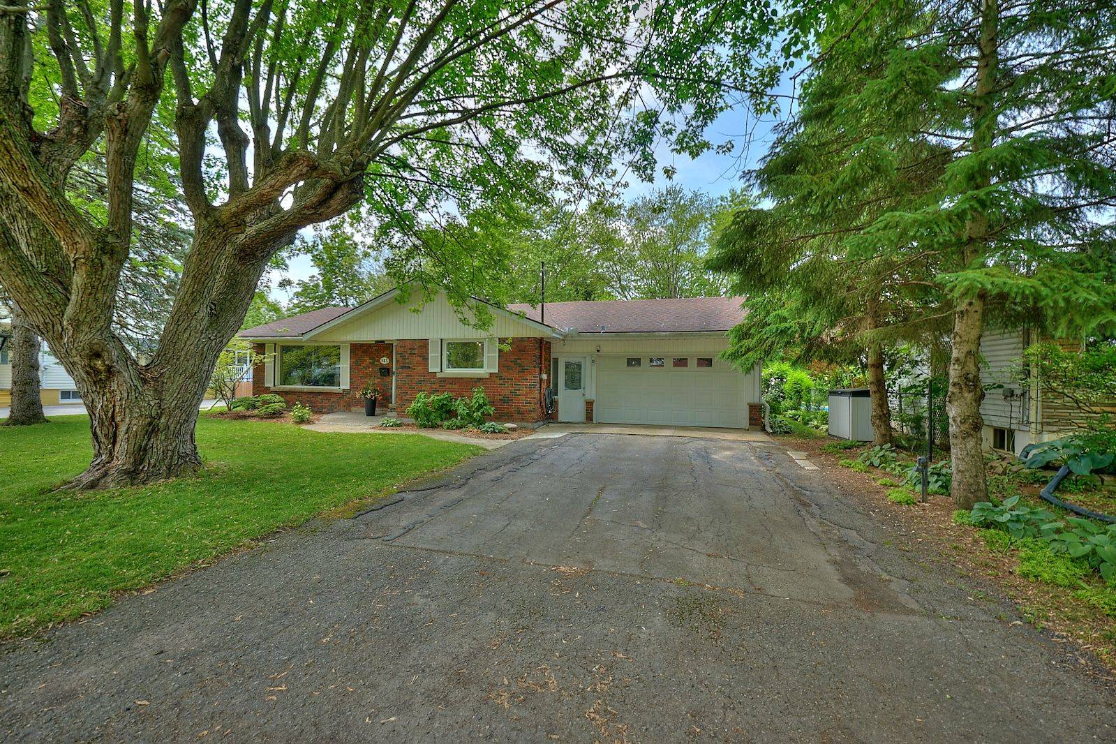 143 Gadsby AVE, Welland, ON L3C 1B1