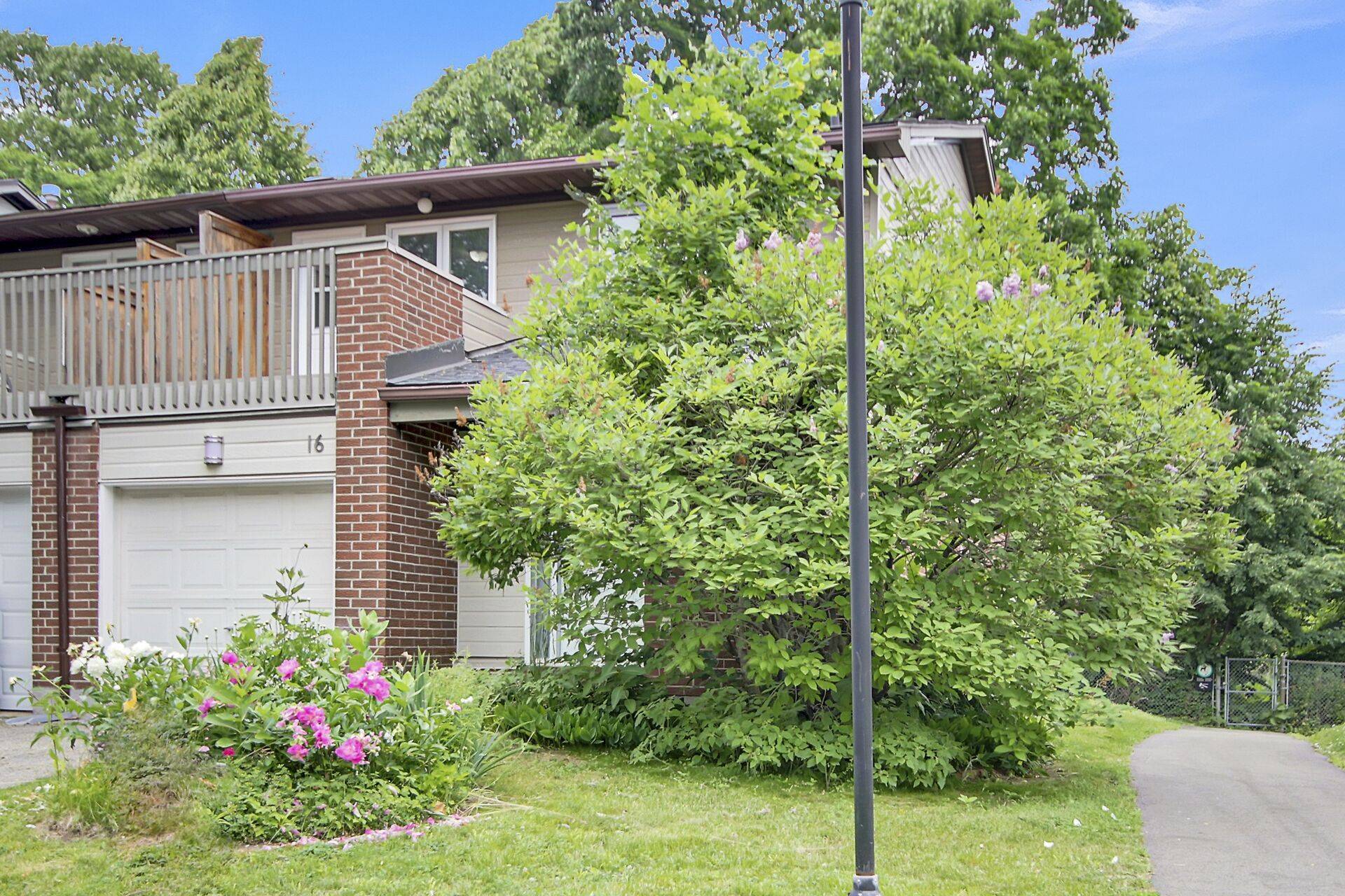 3205 Uplands DR #16,  Hunt Club - Windsor Park Village And Area,  ON K1V 9T3