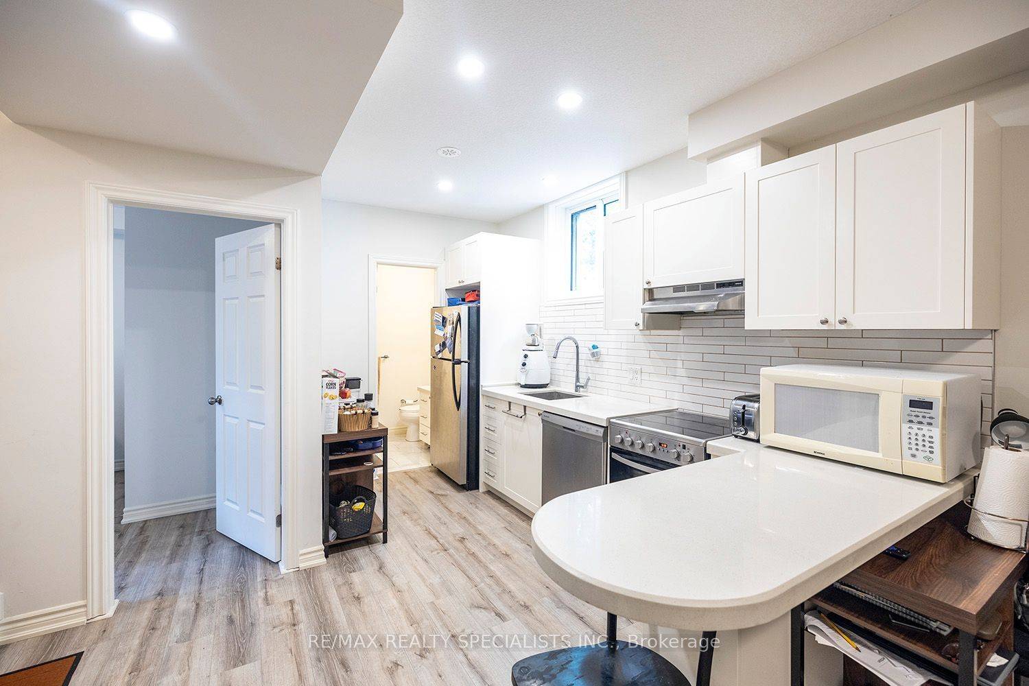 Kitchener, ON N2M 0B8,164 Heiman ST #7A