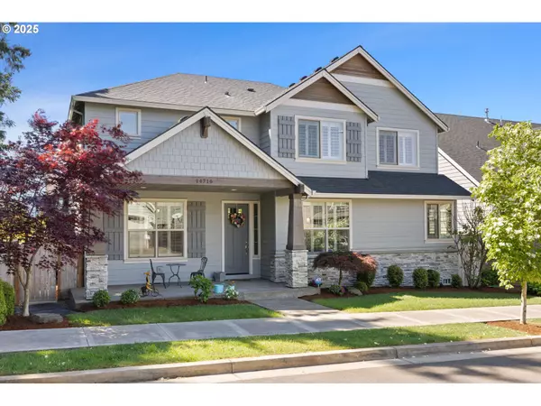 14716 BLUE BLOSSOM WAY, Oregon City, OR 97045