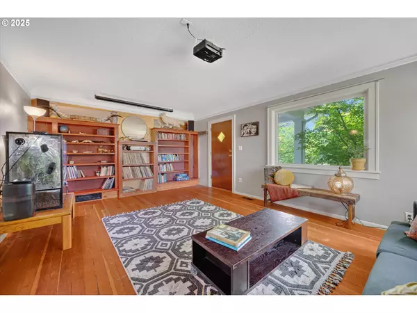 Portland, OR 97203,7814 N WALL AVE