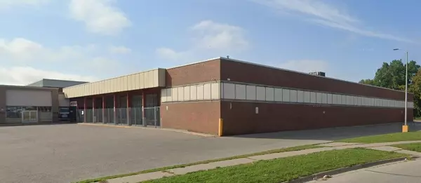 Oshawa, ON L1J 2B4,200 John ST W #100