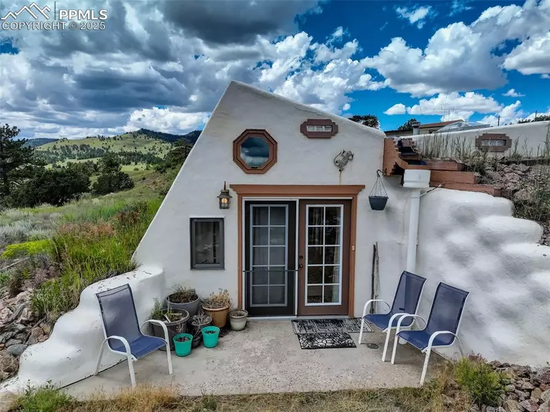 212 Skyhawk LN, Guffey, CO 80820