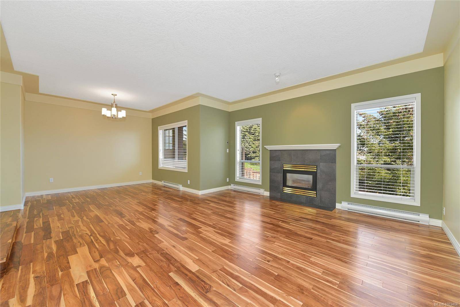 Saanich, BC V8Z 5C5,3980 Helen Rd
