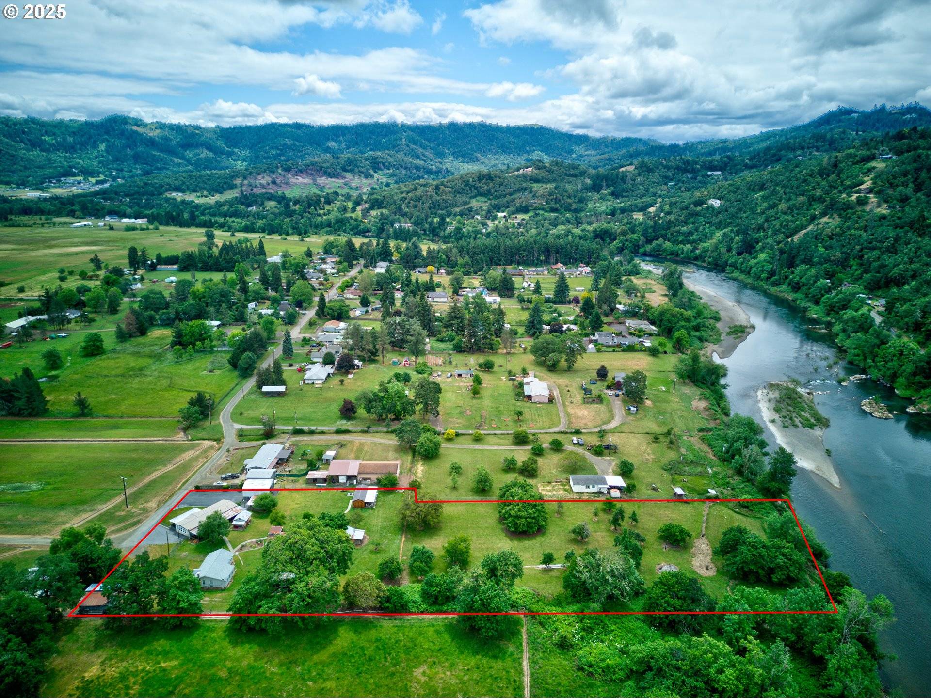 Roseburg, OR 97471,1548 HARLAN ST