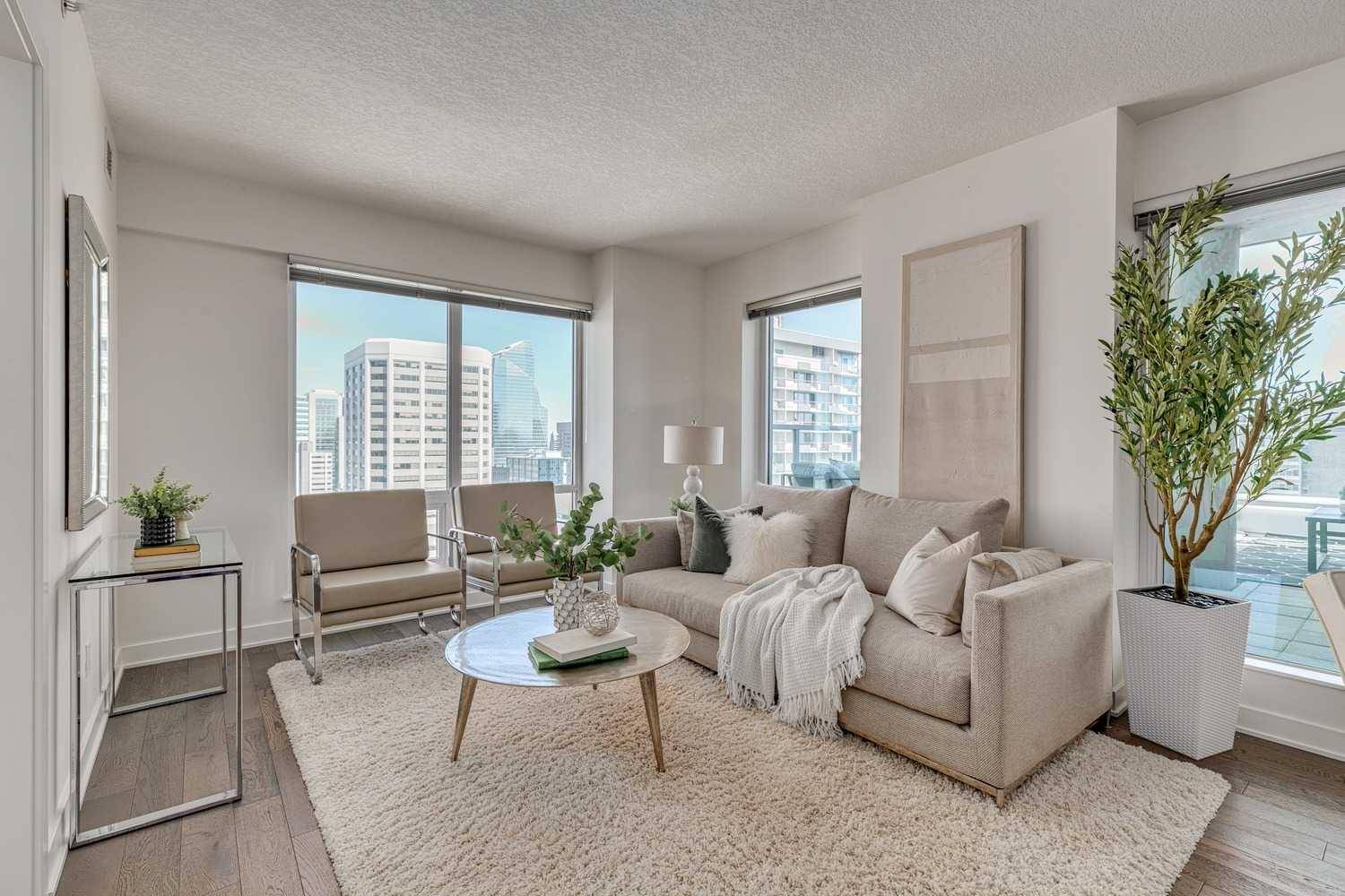 930 6 AVE SW #3006,  Calgary,  AB T2P1J3