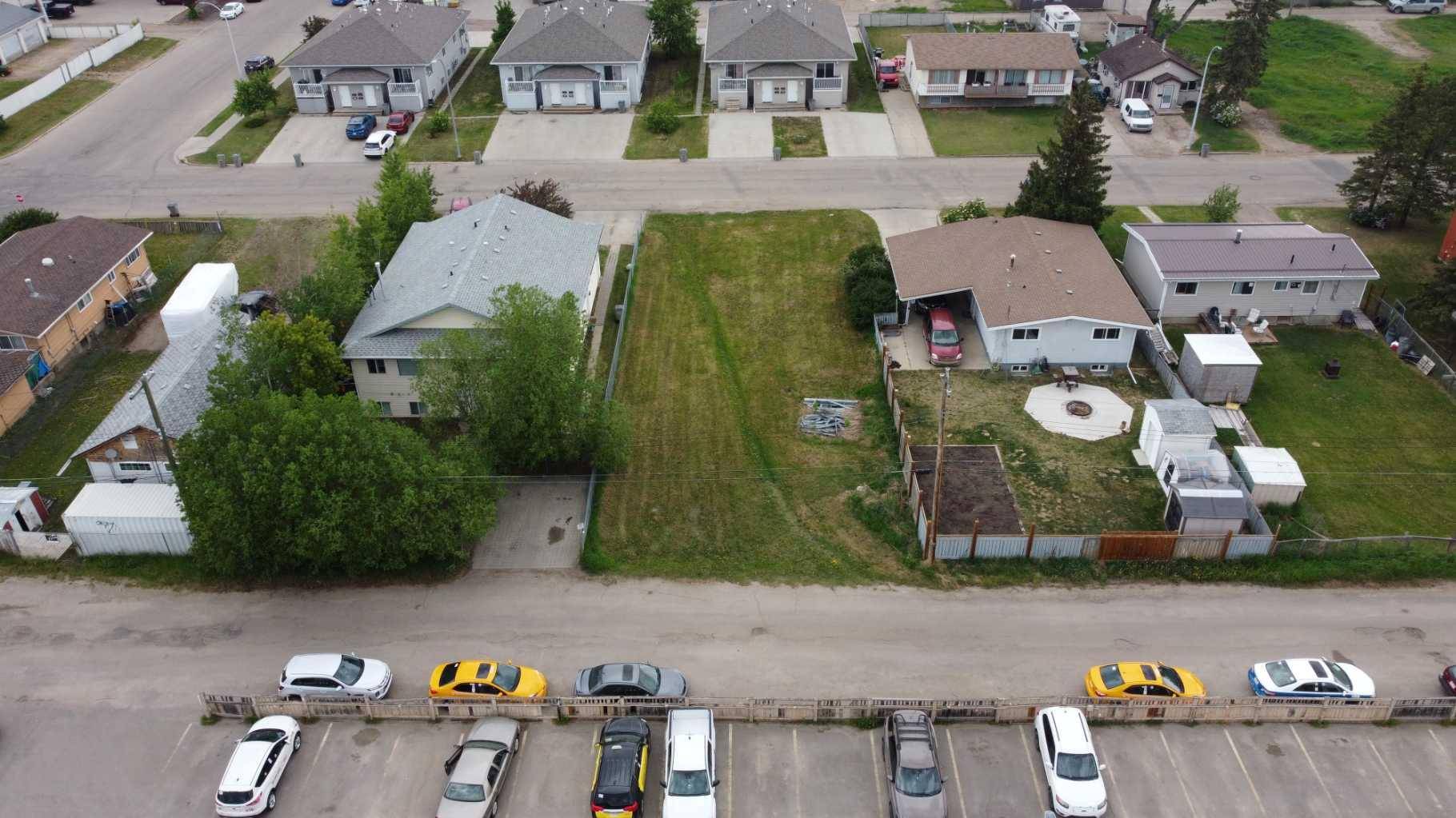 9825 96 AVE, Grande Prairie, AB T8V0L8