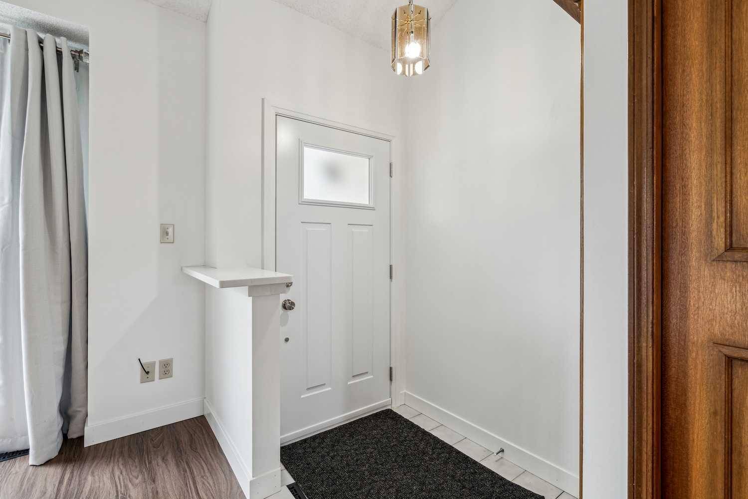Calgary, AB t3K3P4,146 Sandpiper CIR NW