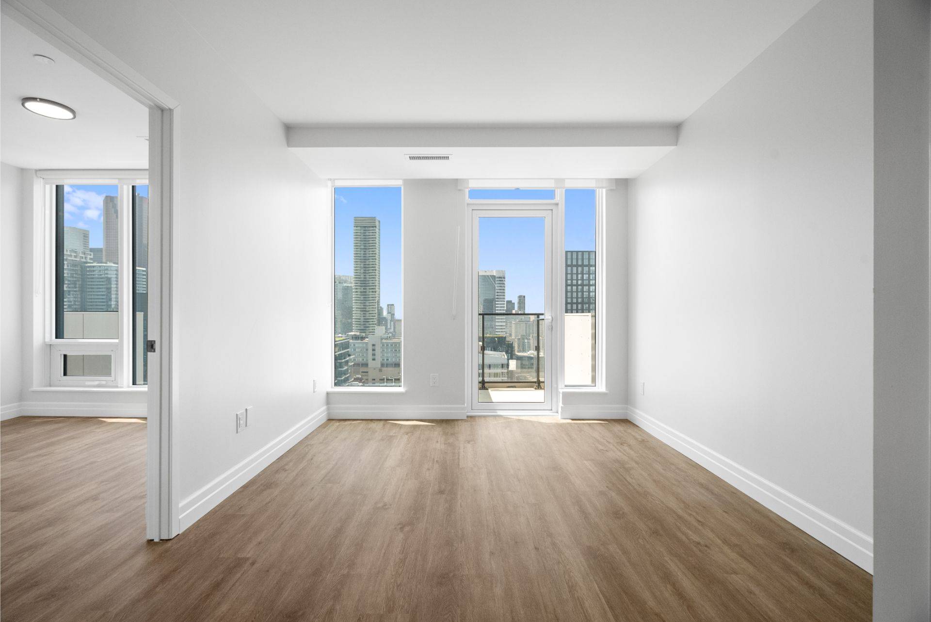 Toronto C08, ON M5B 0E7,203 Jarvis ST #3209