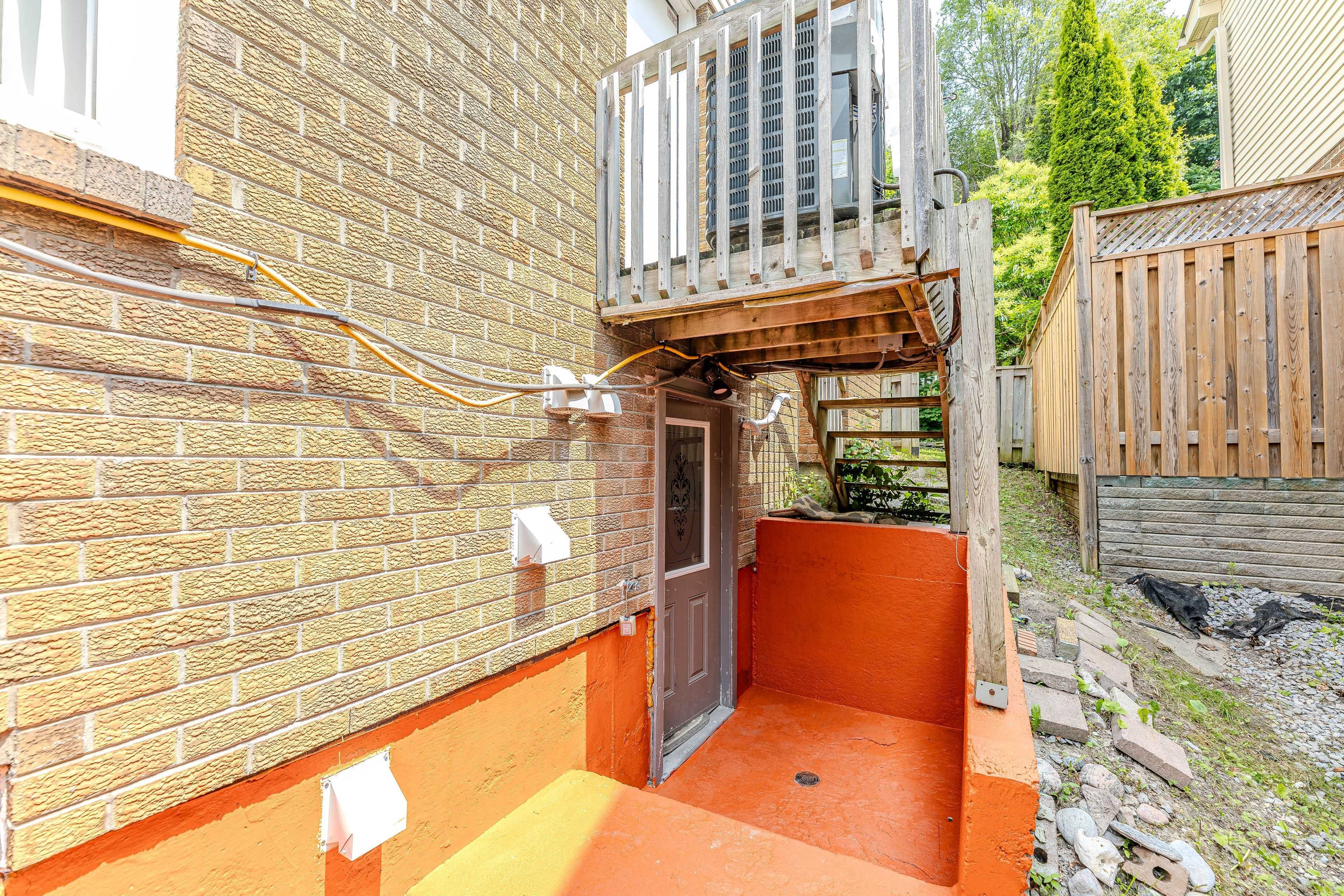 Toronto E10, ON M1C 3K5,41 Broadbridge DR