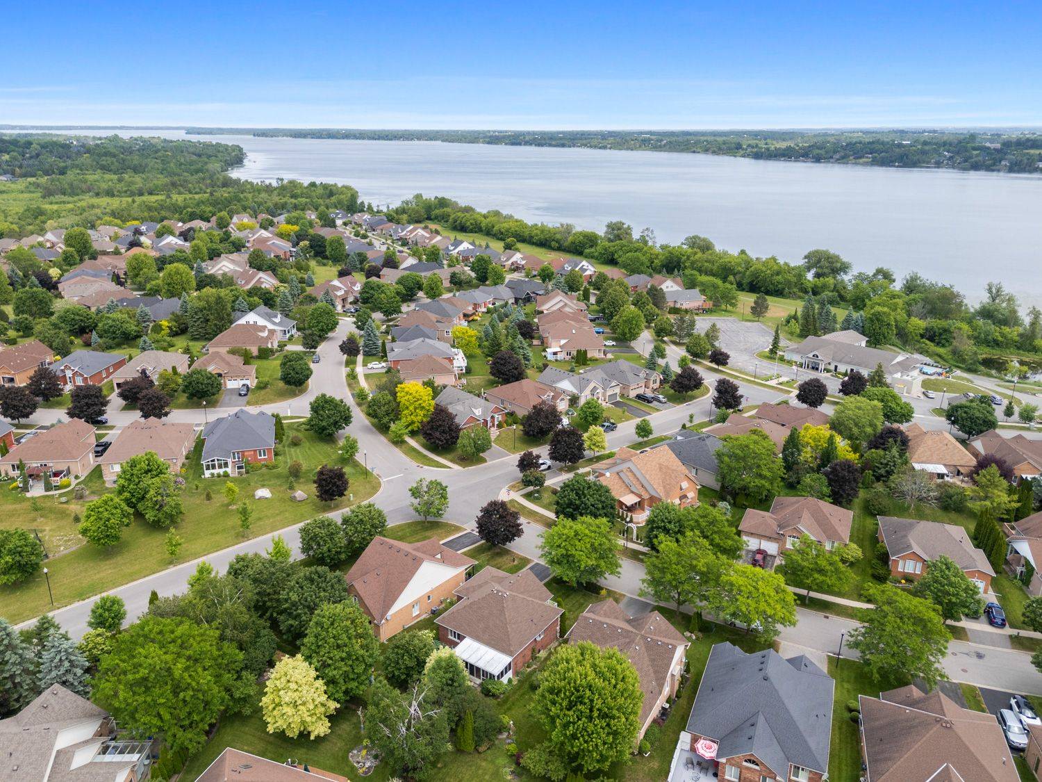Scugog, ON L9L 1S1,72 South Garden CT