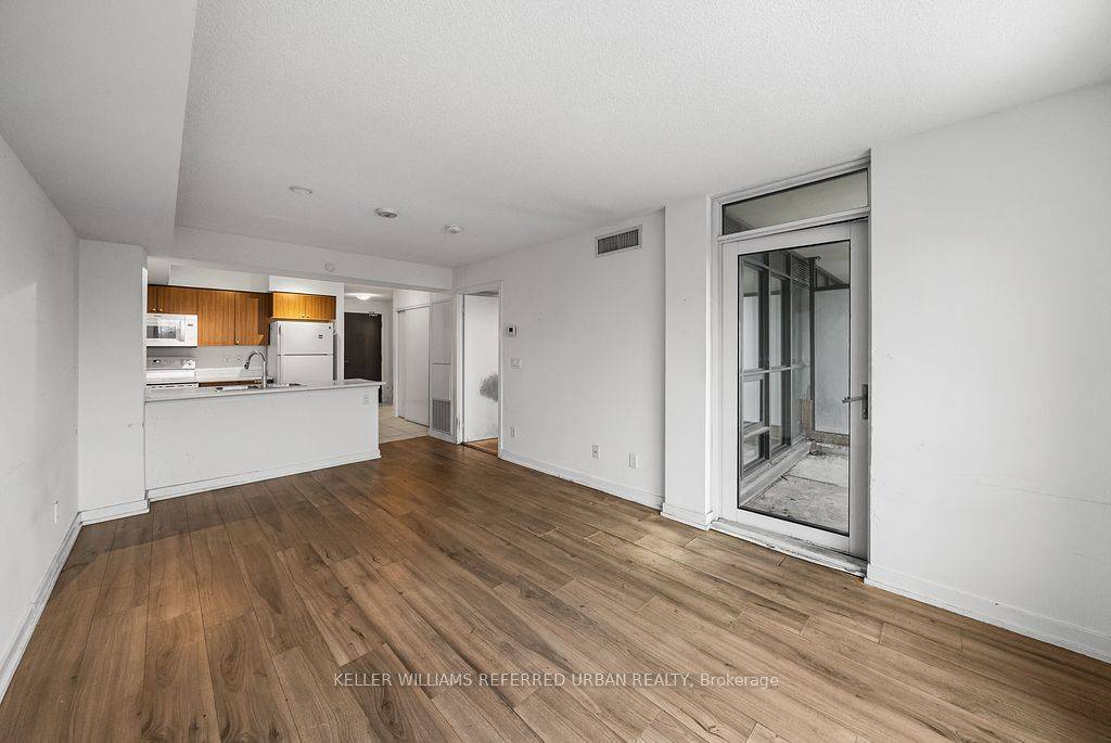 8 Trent AVE #315, Toronto E02, ON M4C 0A6