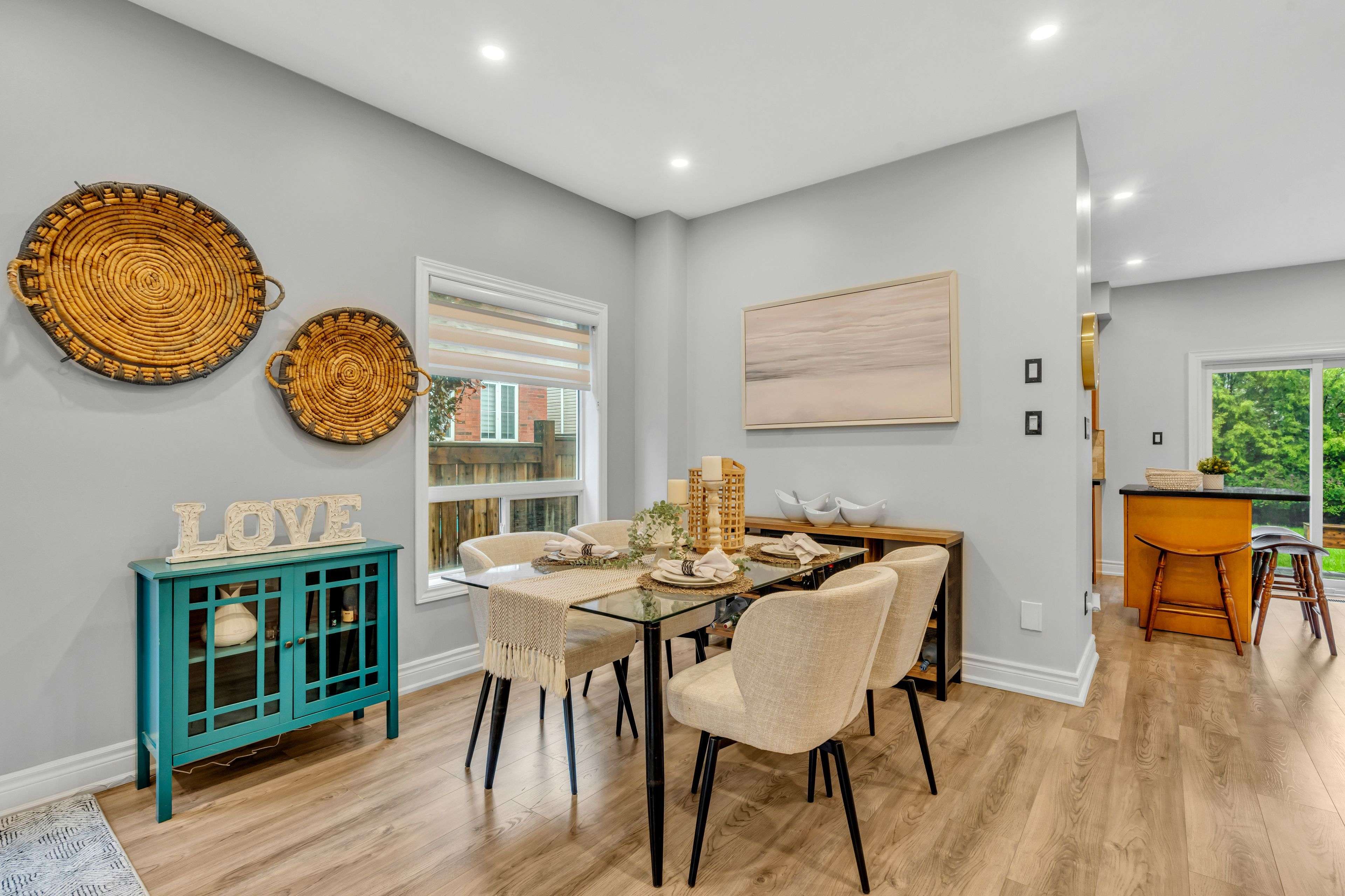 Whitby, ON L1M 2P2,82 Vipond RD