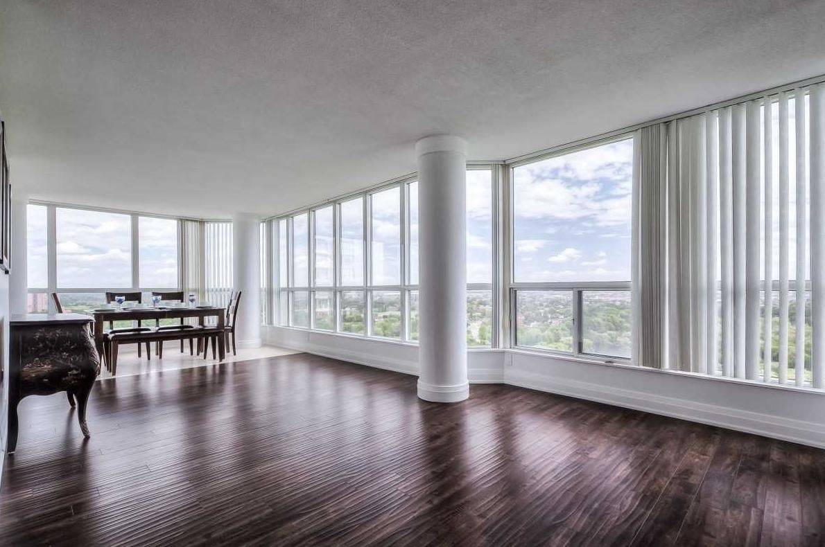 Toronto W10, ON M9V 5G9,5 Rowntree RD #1815