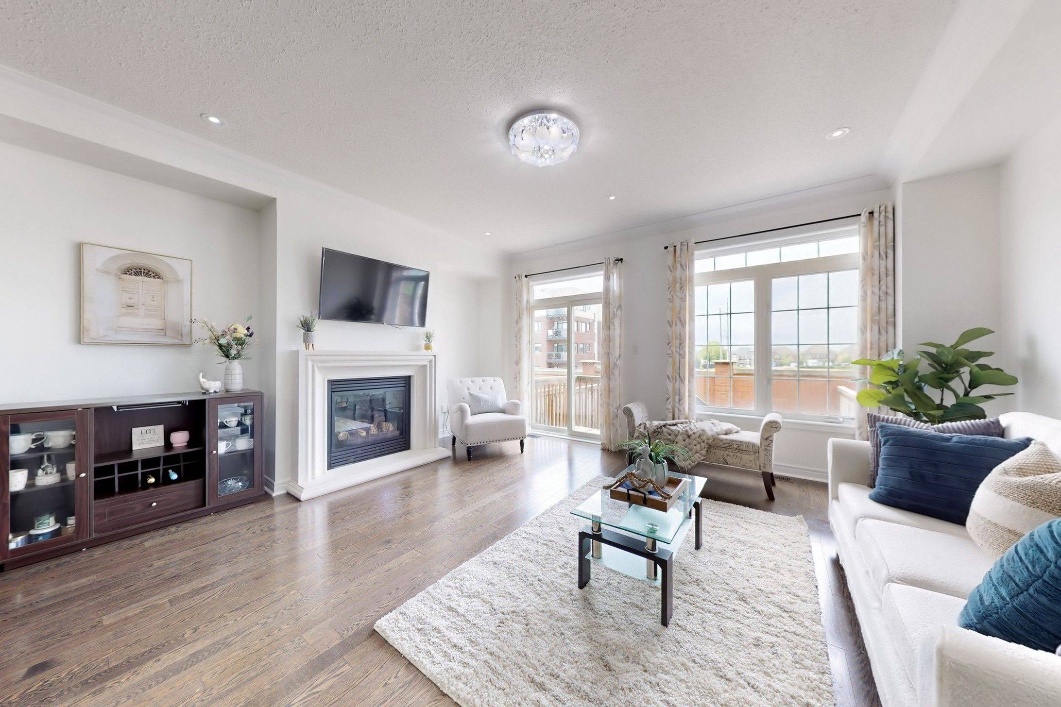 Brampton, ON L6Y 0V1,128 Sky Harbour DR