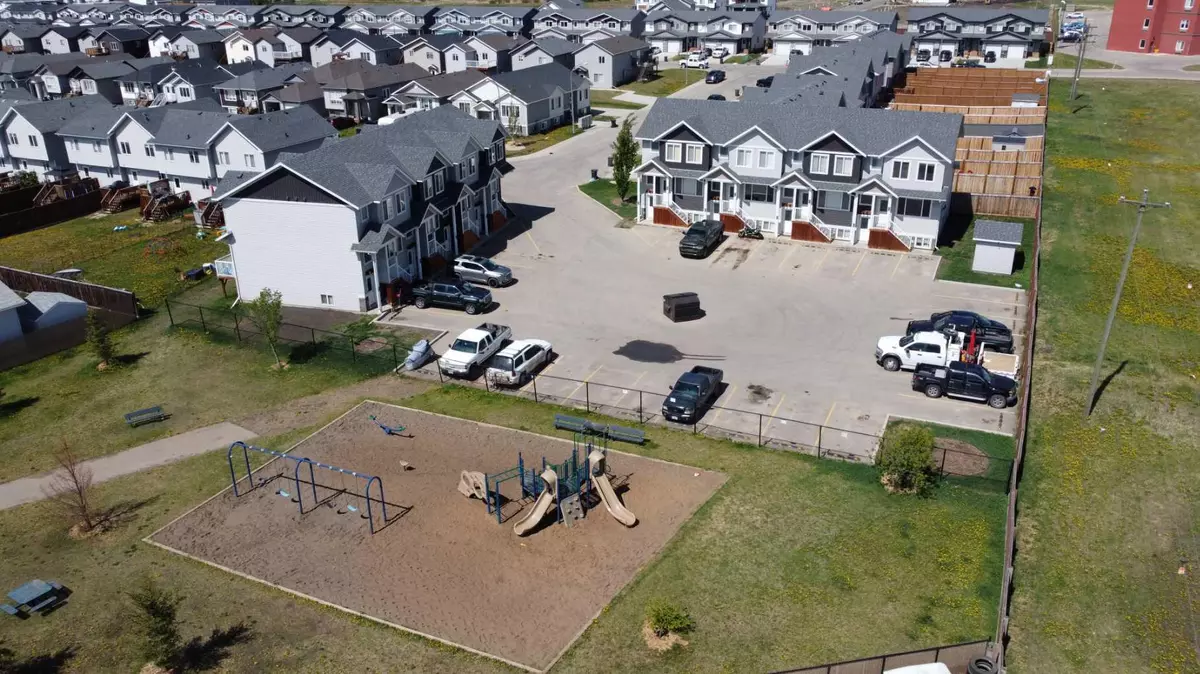Clairmont, AB T8X 5C8,9503 112 AVE