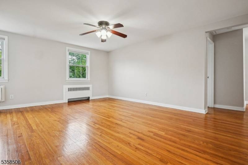 Springfield Twp., NJ 07081,445 Morris Ave #12