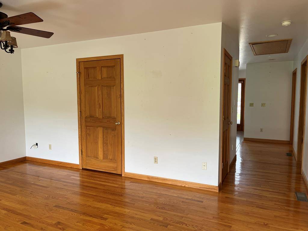 Tazewell, VA 24651,186 Tanglewood Way, Apt A
