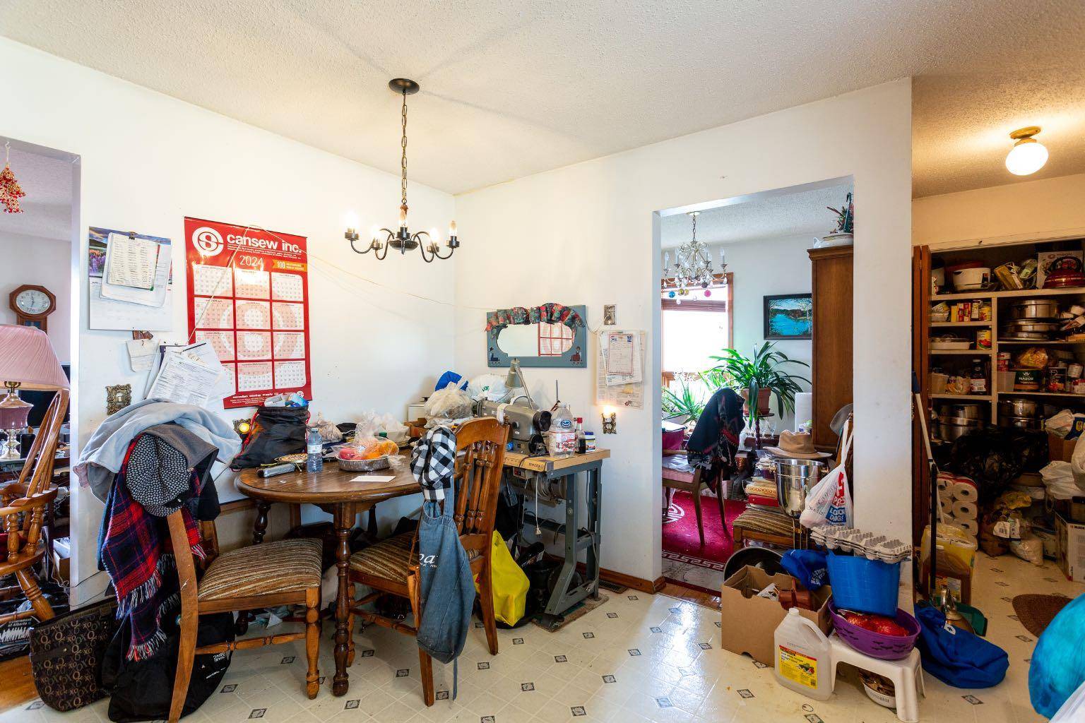 Calgary, AB T2K 4M3,7803 Hunterslea CRES NW