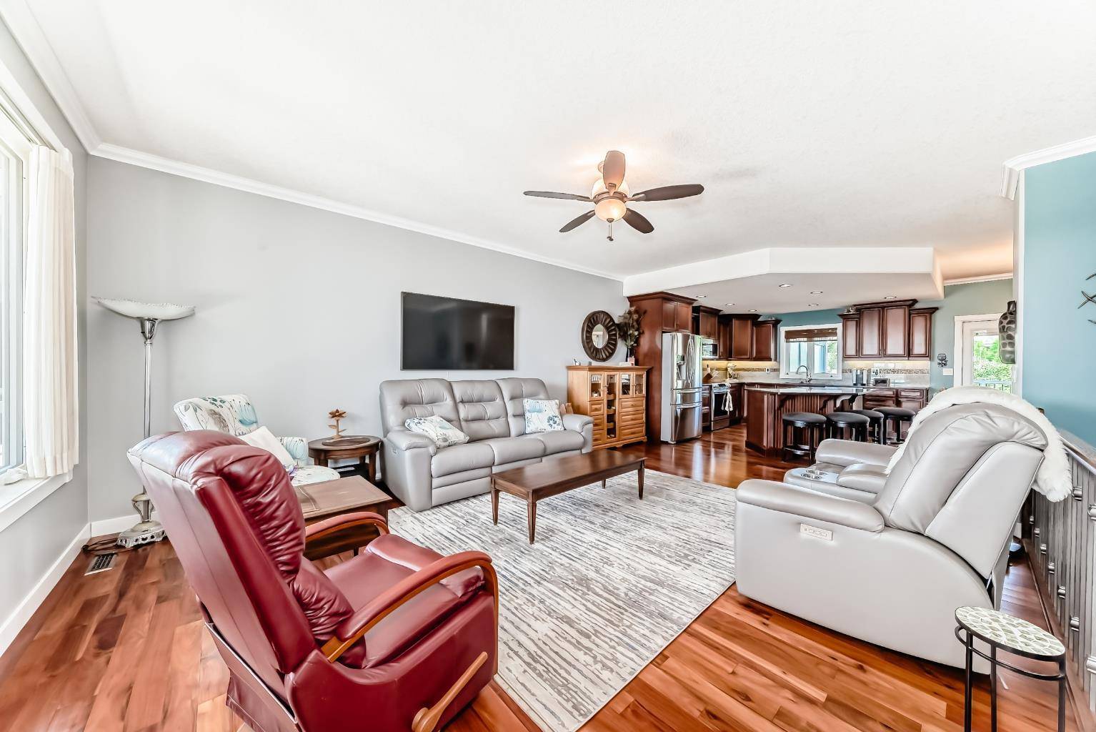 Olds, AB T4H 0C8,52 Winter DR