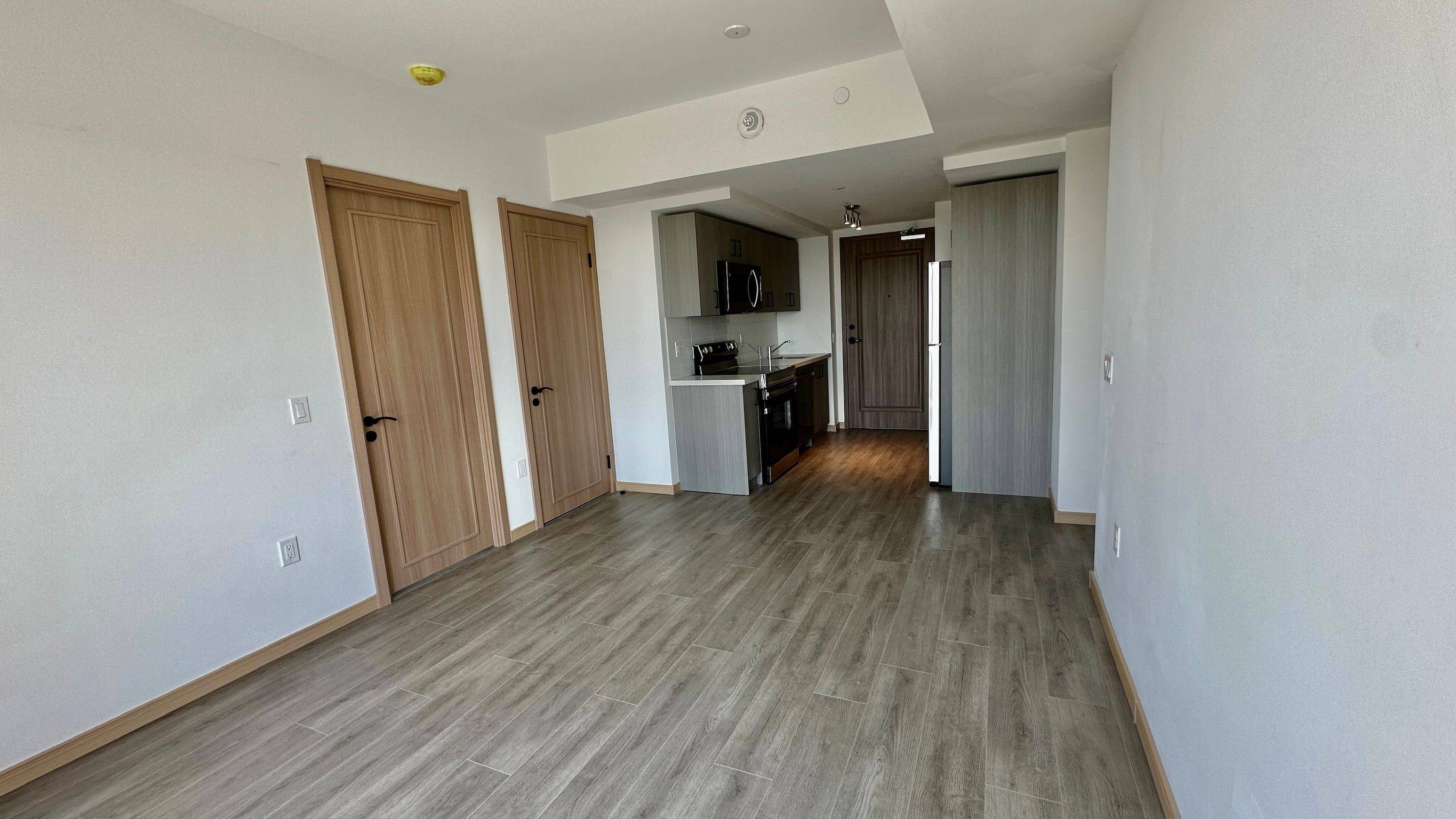 Toronto E05, ON M1T 0C2,3421 Sheppard AVE E #1006