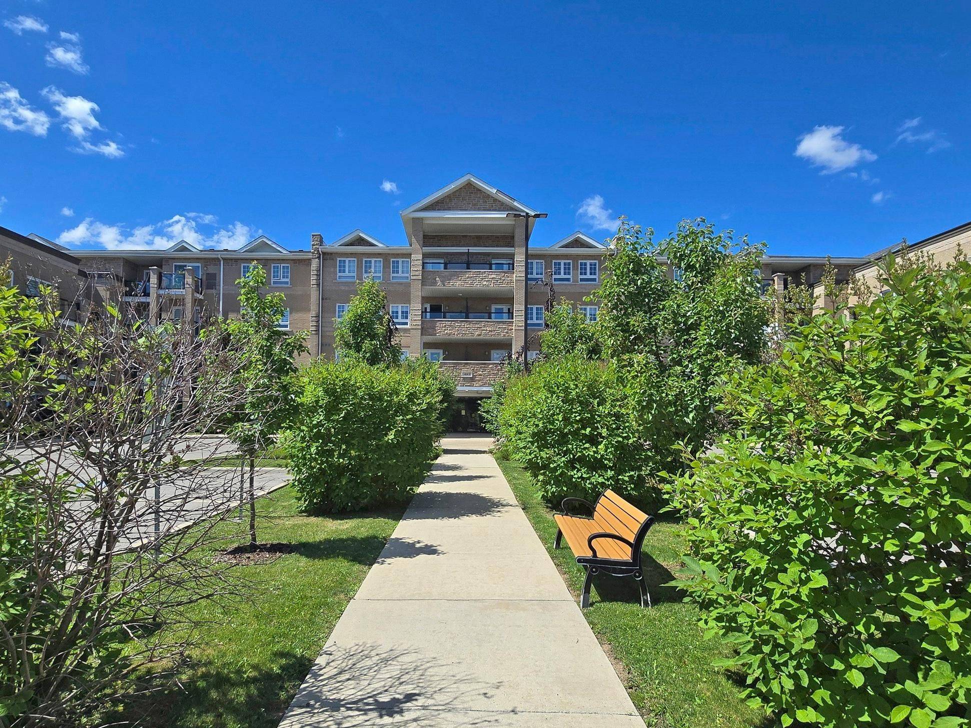 481 Rupert AVE #324, Whitchurch-stouffville, ON L4A 1Y7