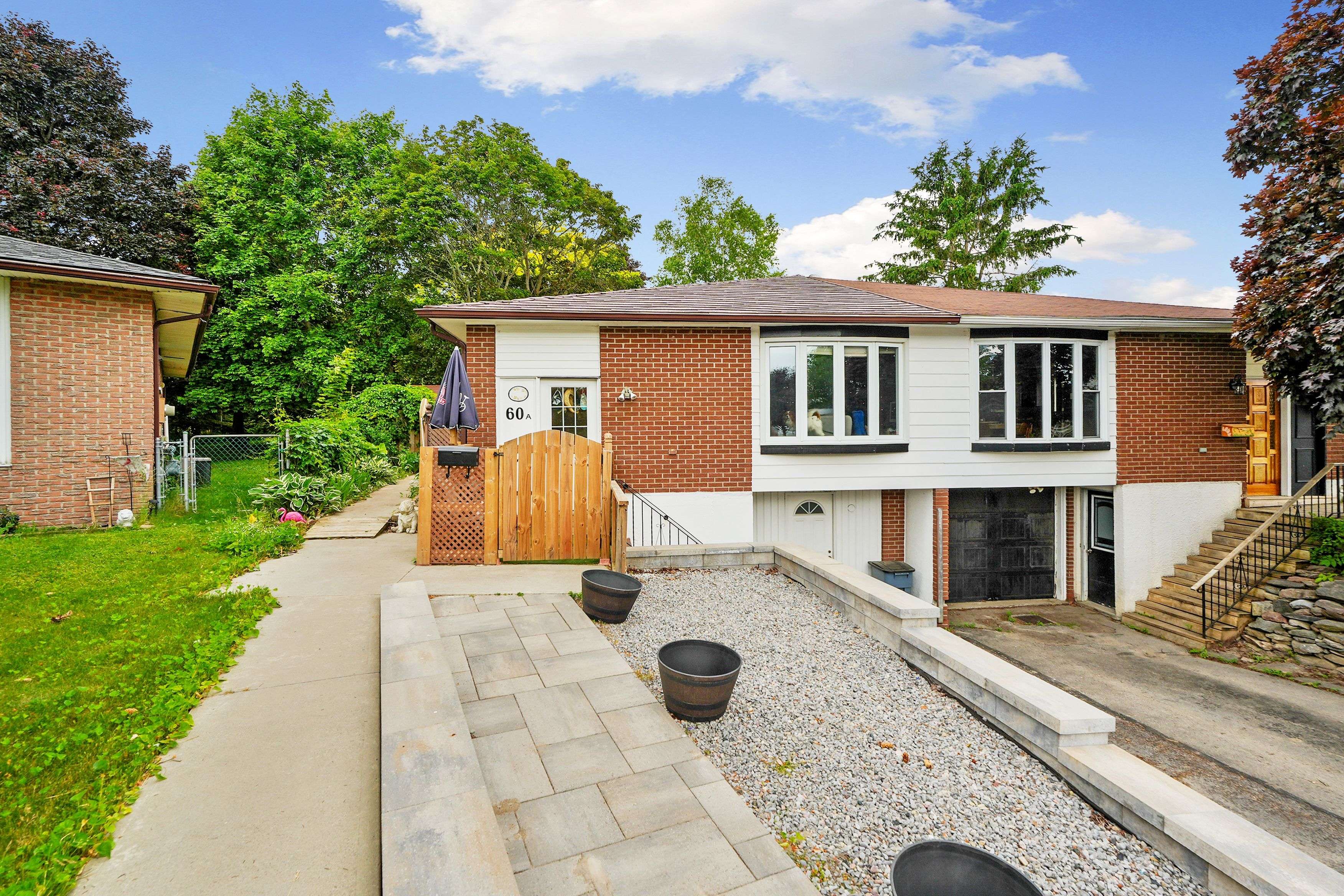 Port Hope, ON L1A 3T5,60A Crossley DR