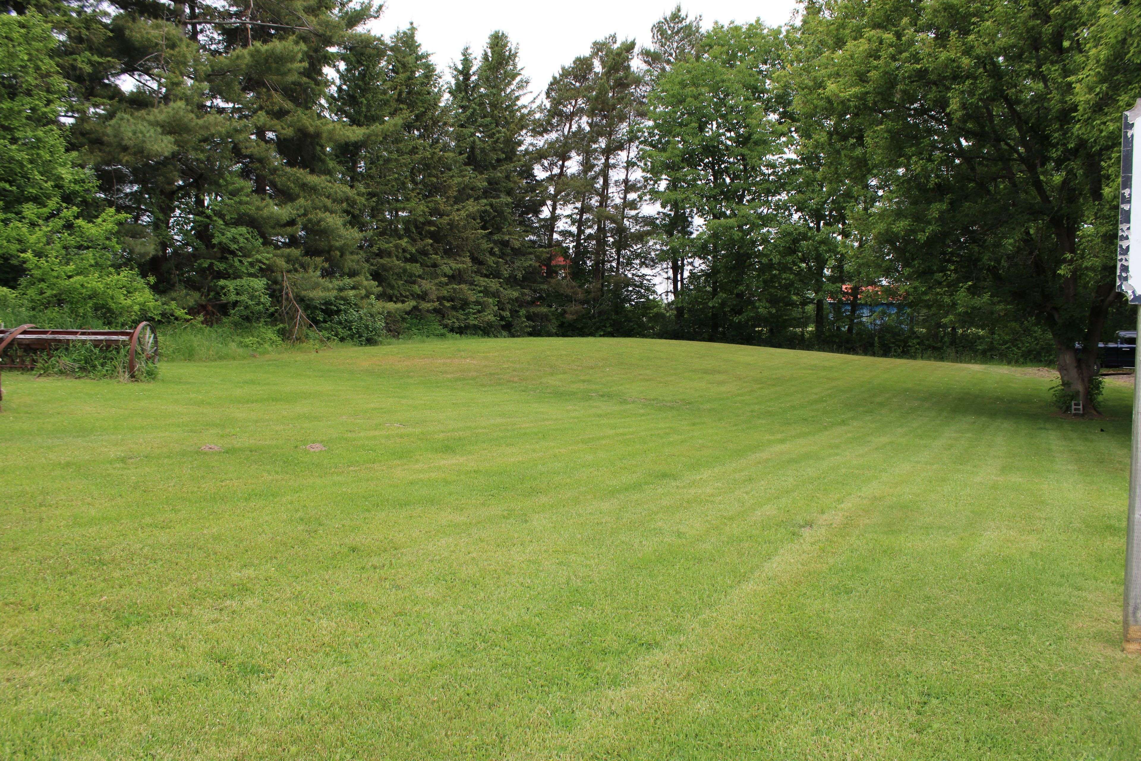 Powassan, ON P0H 1Z0,9 Fair View LN