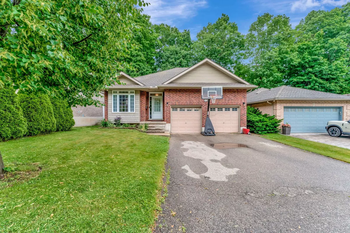 Woodstock, ON N4S 9A1,61 Potters WAY