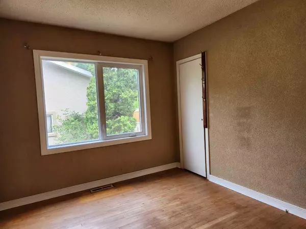 Lloydminster, AB T9V 0B9,5406 45 ST