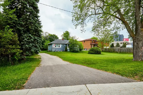Toronto E10, ON M1E 2P3,4607 Kingston RD