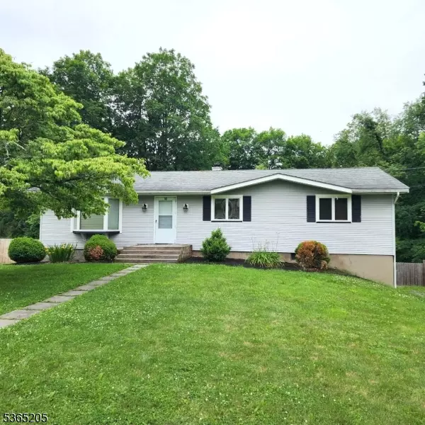 10 Willowbrook Dr, Frankford Twp., NJ 07826
