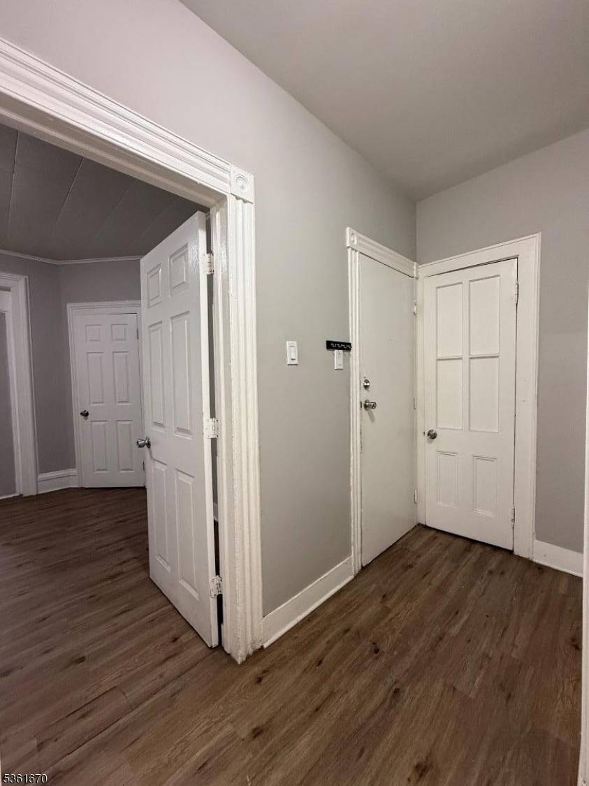 Elizabeth City, NJ 07201,1124 Hampton Pl