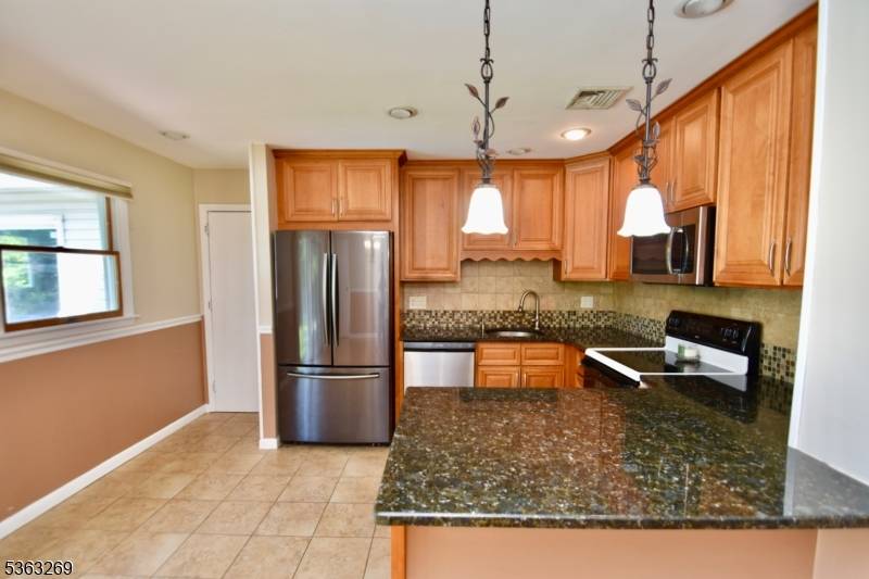 Jefferson Twp., NJ 07438,18 Apollo Dr