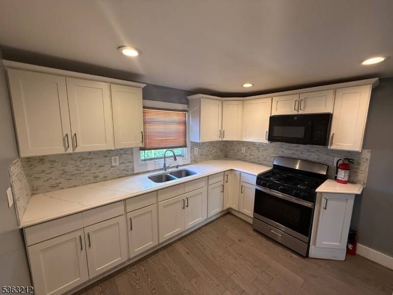 Irvington Twp., NJ 07111,284 Isabella Ave