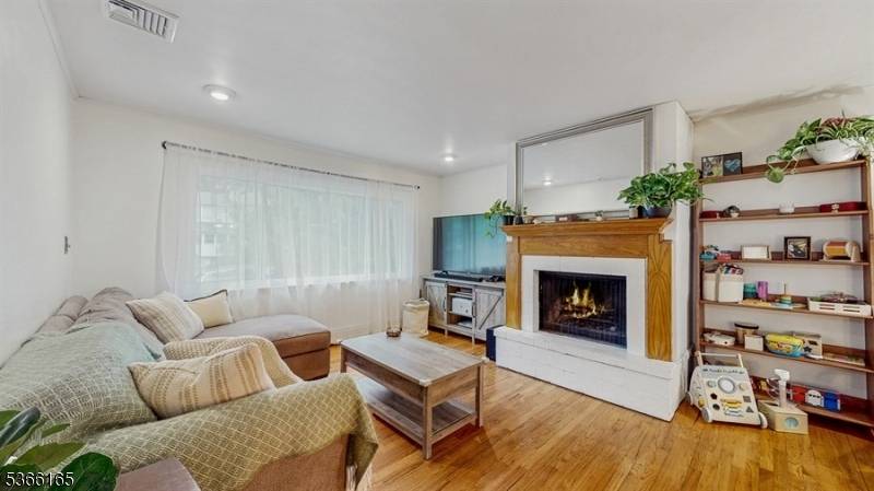 Byram Twp., NJ 07874,10 W Lake Dr
