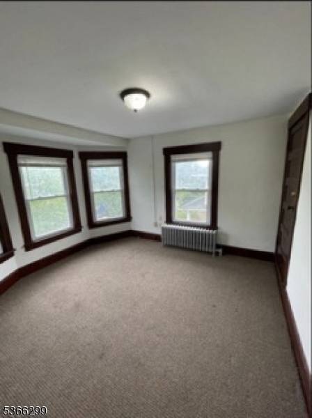 Somerville Boro, NJ 08876,215 E Cliff St