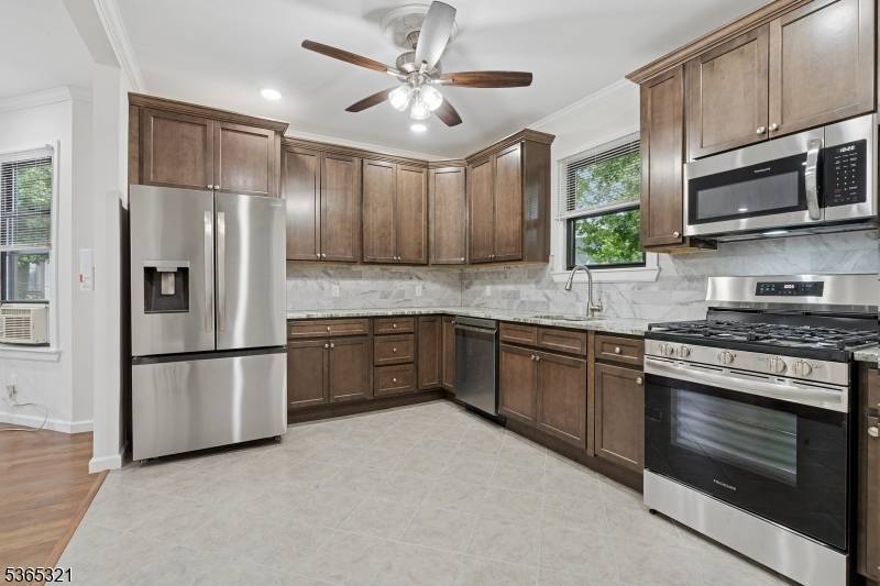 350 Arlington Ave #1, Jersey City, NJ 07304
