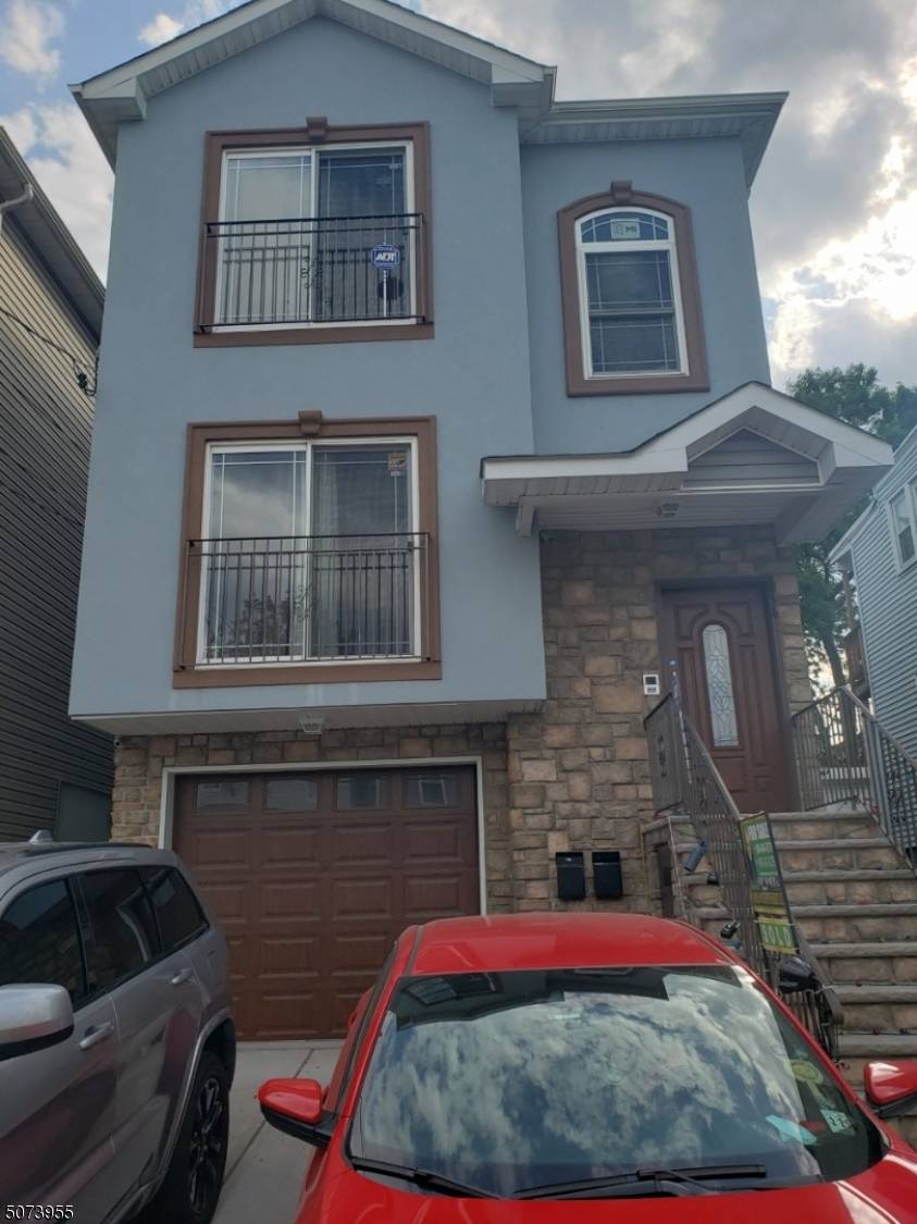 634 MAGNOLIA AVE #1, Elizabeth City, NJ 07206