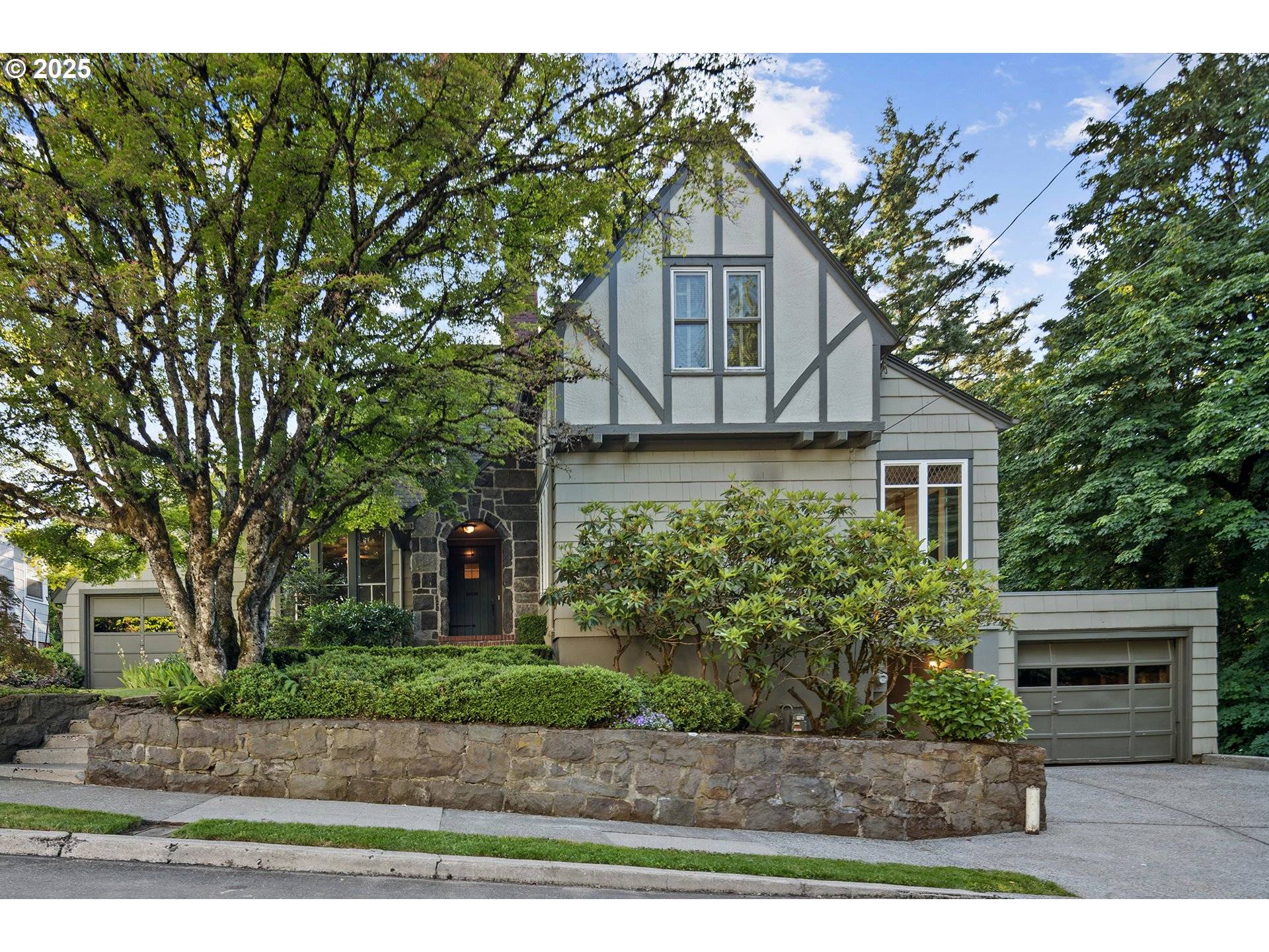 3505 SW BEAVERTON AVE, Portland, OR 97239