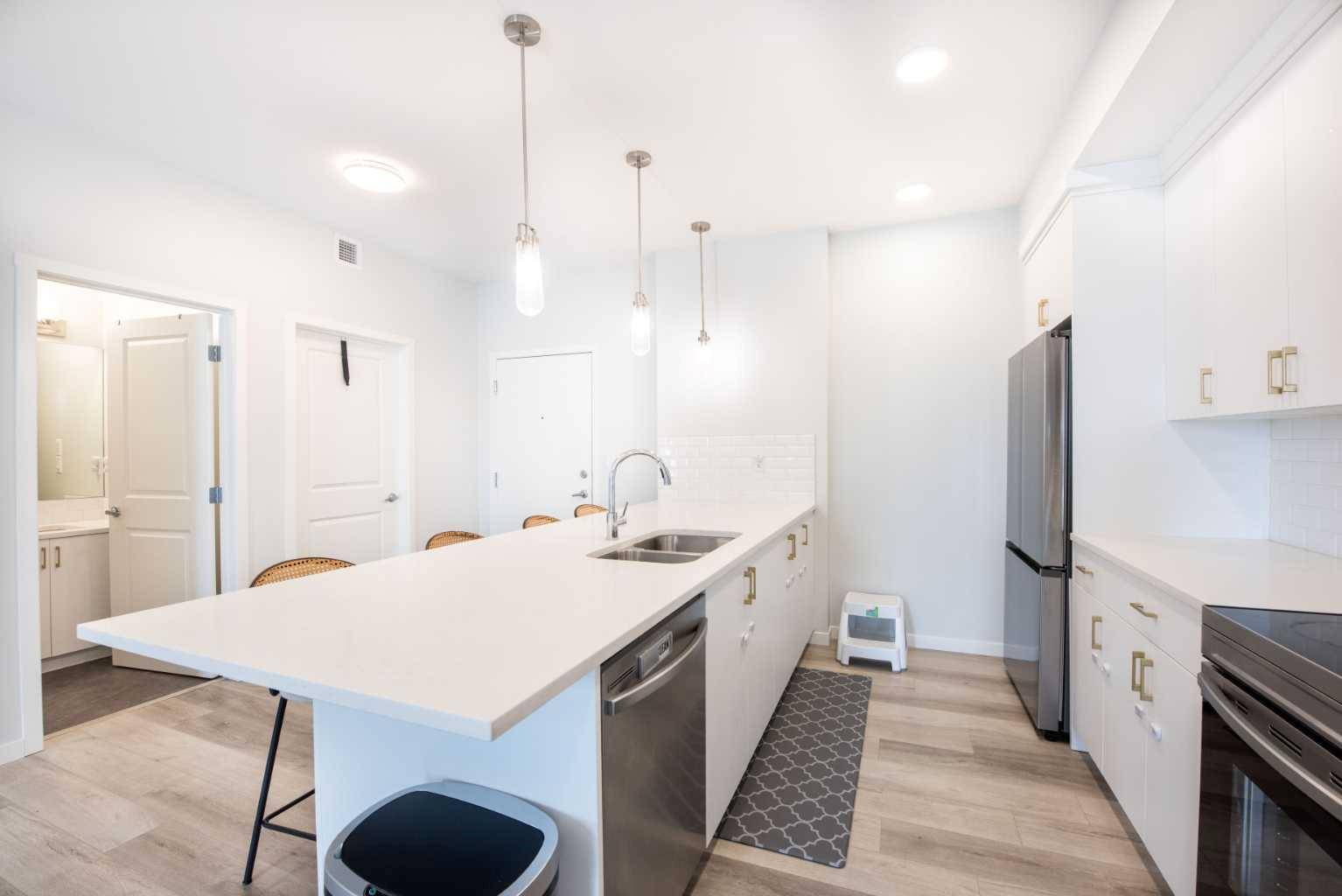 Calgary, AB T3M 3T1,220 Seton GRV Southeast #2303