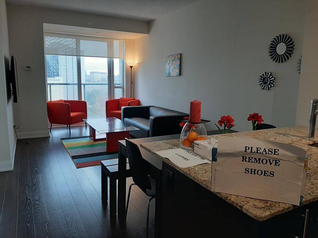 Toronto C13, ON M3A 2Z9,18 Graydon Hall DR #2106